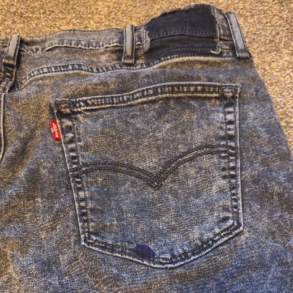 Levi's Men's Washed Gray Slim Jeans - Picture 4 of 5